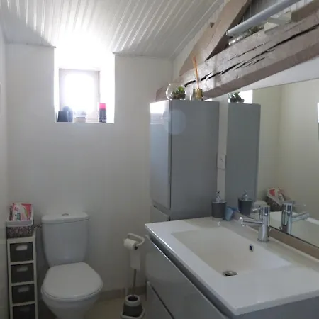 Maison Renovee Proche Pour 5 Personnes Avec Jardin A - Fr-1-823-86 Barbatre